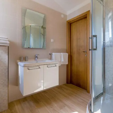 公寓 Two-bedroom In Crikvenica Xxxiv 德拉马利