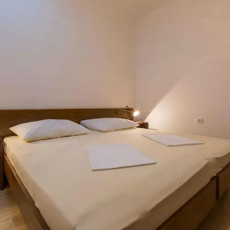 公寓 Two-bedroom In Crikvenica Xxxiv 德拉马利