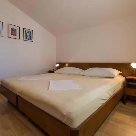 Two-bedroom In Xxxiv