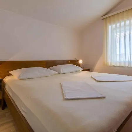 Two-bedroom In Crikvenica Xxxiv Dramalj
